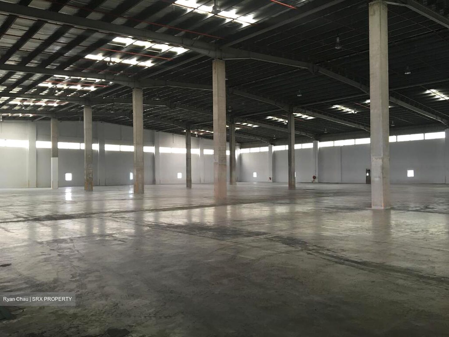 Ibm Place (D16), Warehouse #472989521